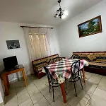 Guest House&tavern Leo Maison d'hôtes Saranda
