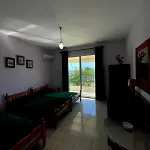 Guest House&tavern Leo Saranda