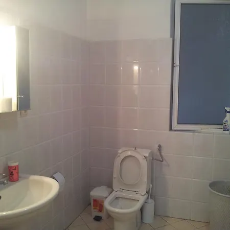 Konukevi And Tavern Leo