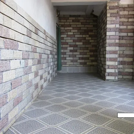 Konukevi And Tavern Leo