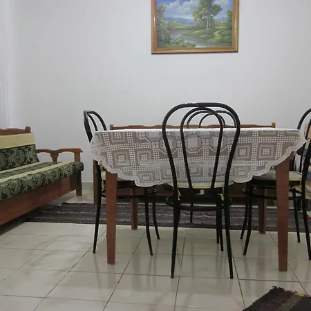 And Tavern Leo * Sarande