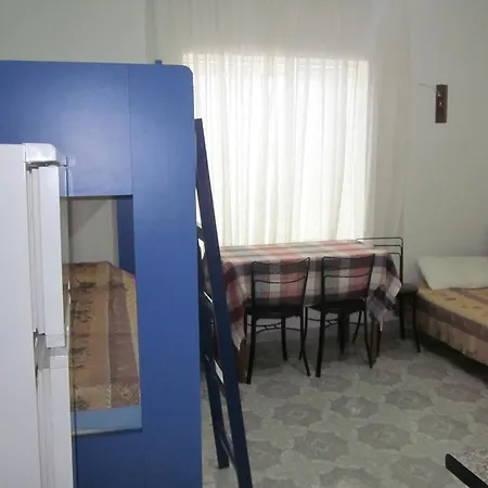 Guest house And Tavern Leo *
