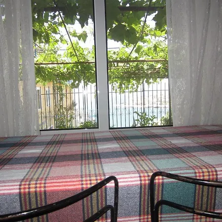 Guest house And Tavern Leo *