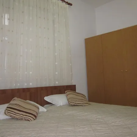 And Tavern Leo بيت ضيافة