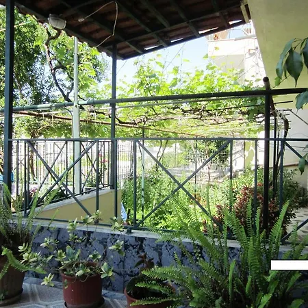 Pensionat And Tavern Leo *